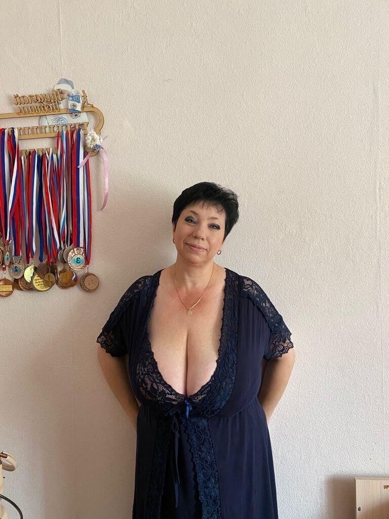 Look at me, not at my boobs young man! 