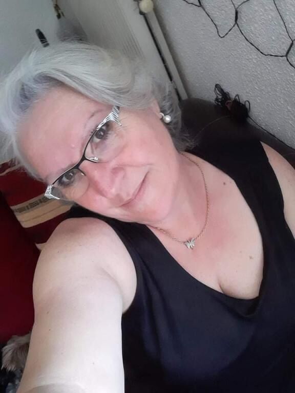 OLDER LADIES I WOULD LIKE IN MY BED N°