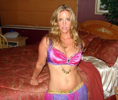 Stunning Hotwife Anna