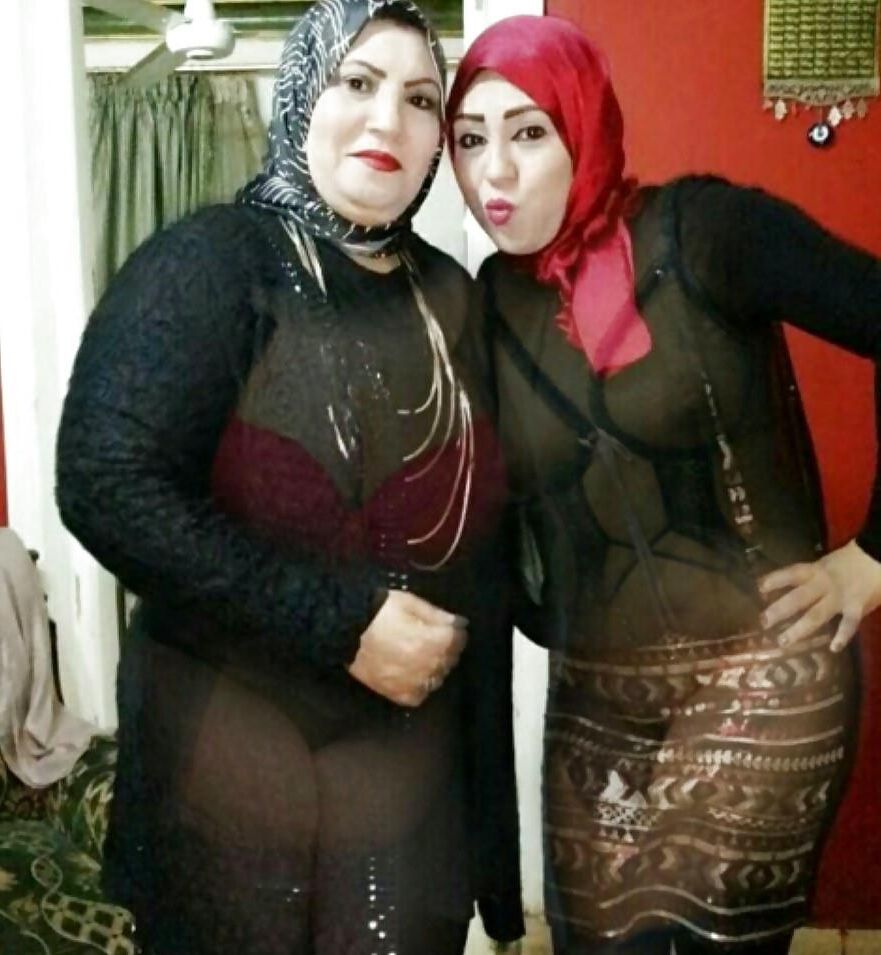 Bougnoules en hijab transparent a violer (French Arab MILF Porn)