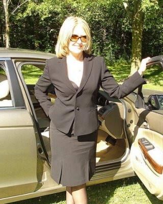 Amateur Hotwife Jenny