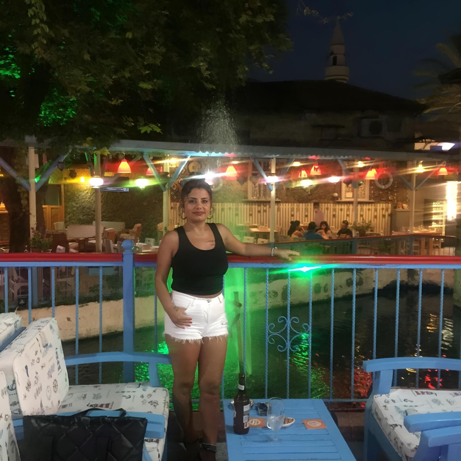 TURKISH MATURE LADY PICTURES 