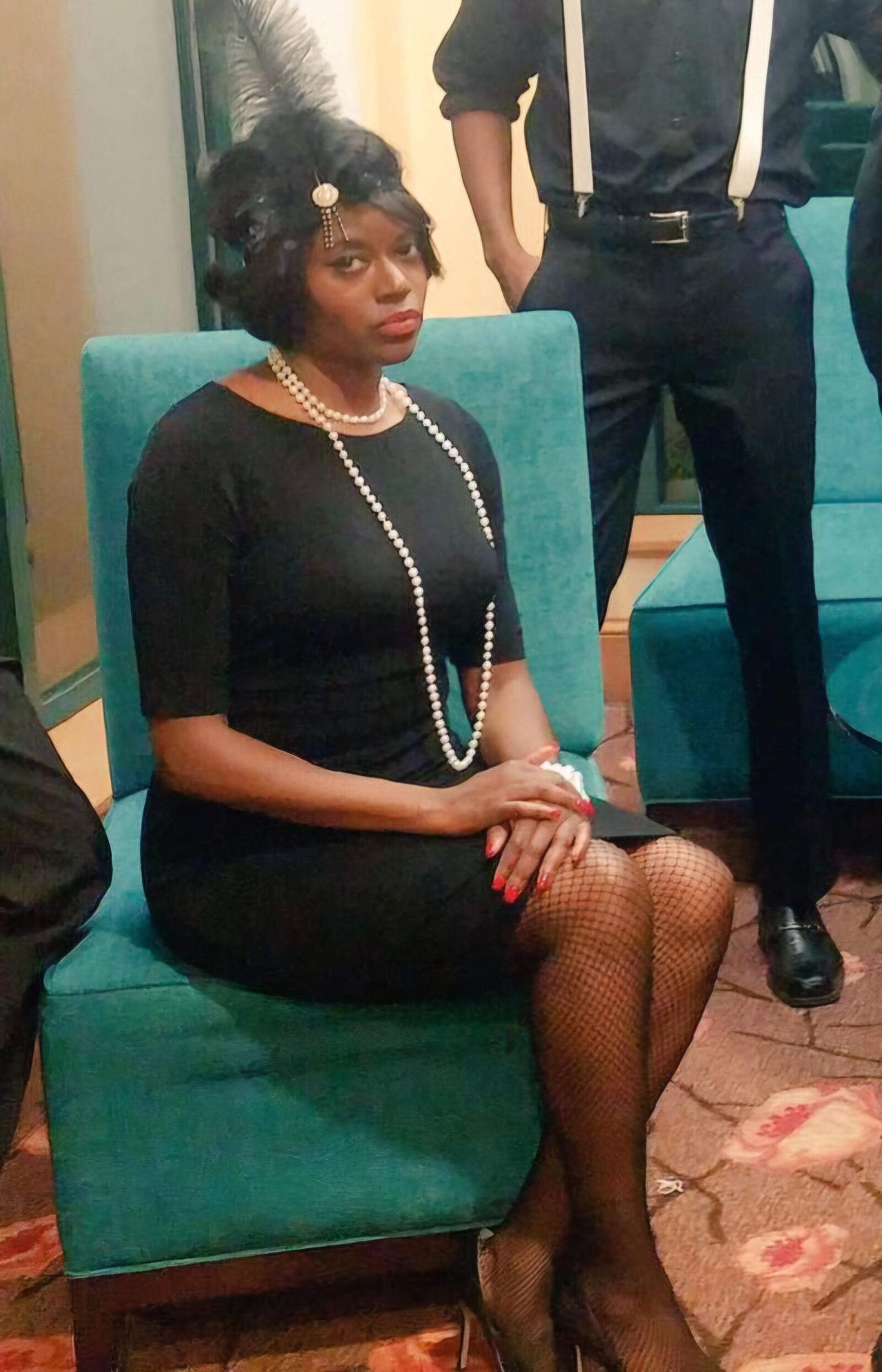 Black Women wearing Black Stockings, Tights, Pantyhose 
