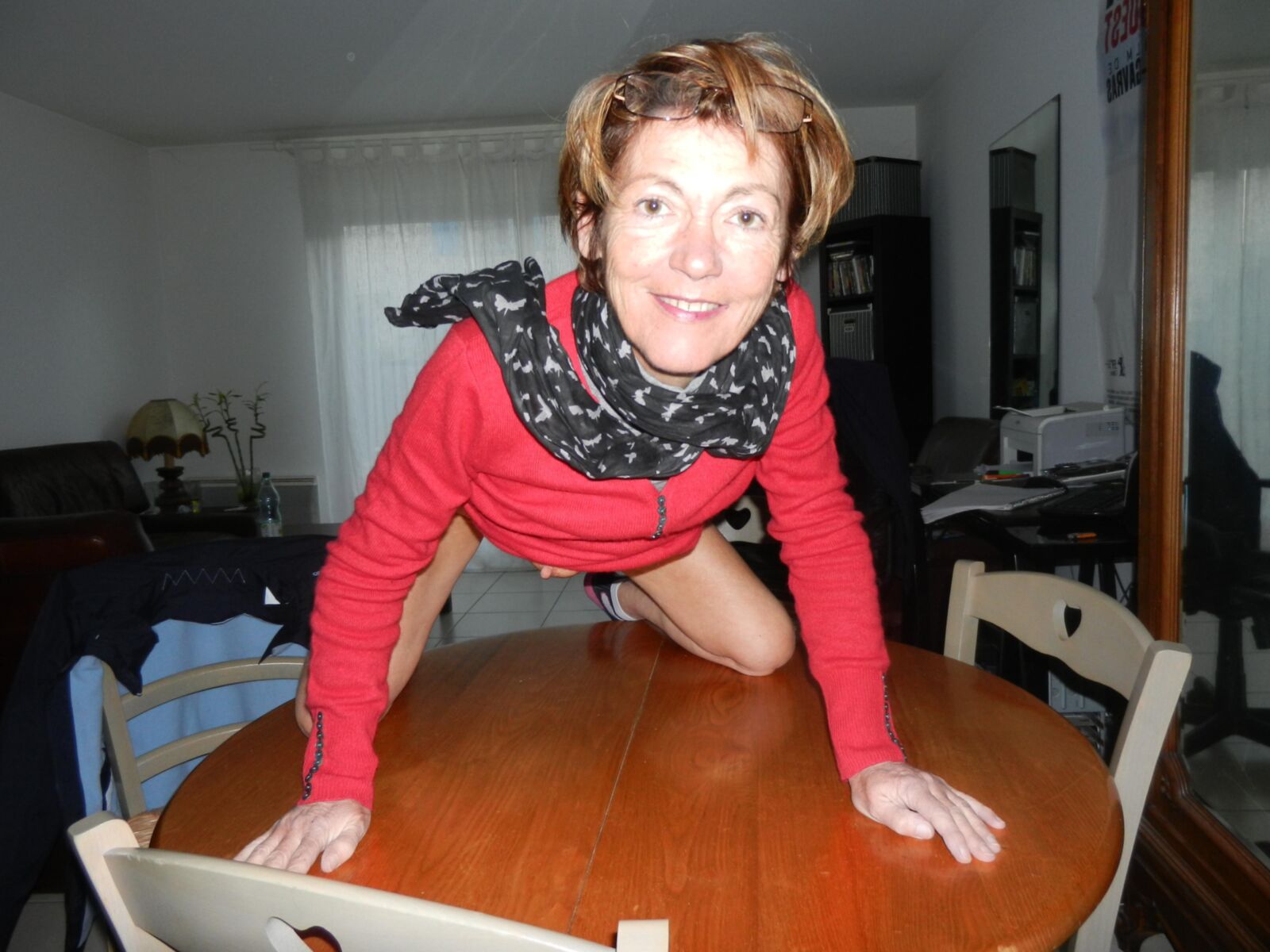 Old Skinny granny Annie smiling and fucking on table HD
