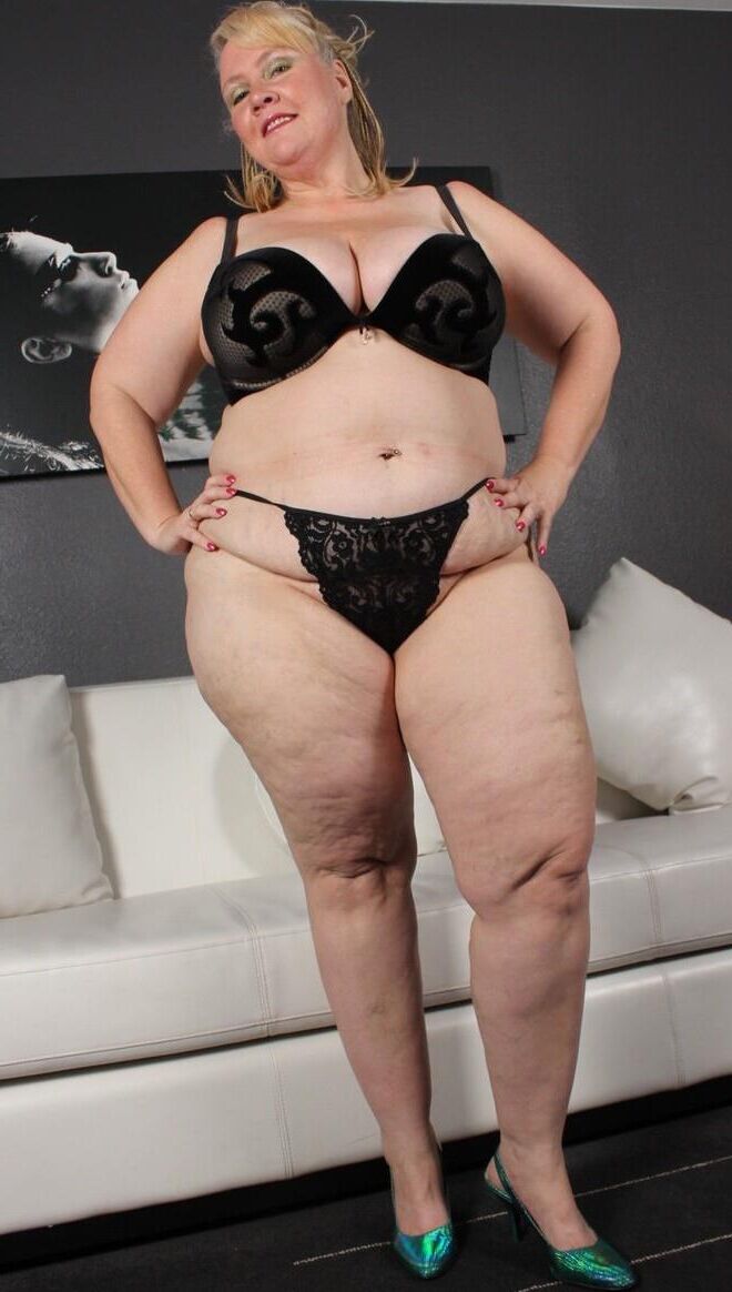 Simply fat mature women 
