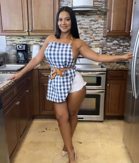 Amateur Indian Canadian MILF