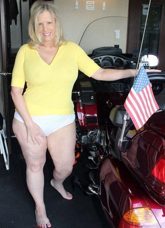 Aja, Massachusetts MILF