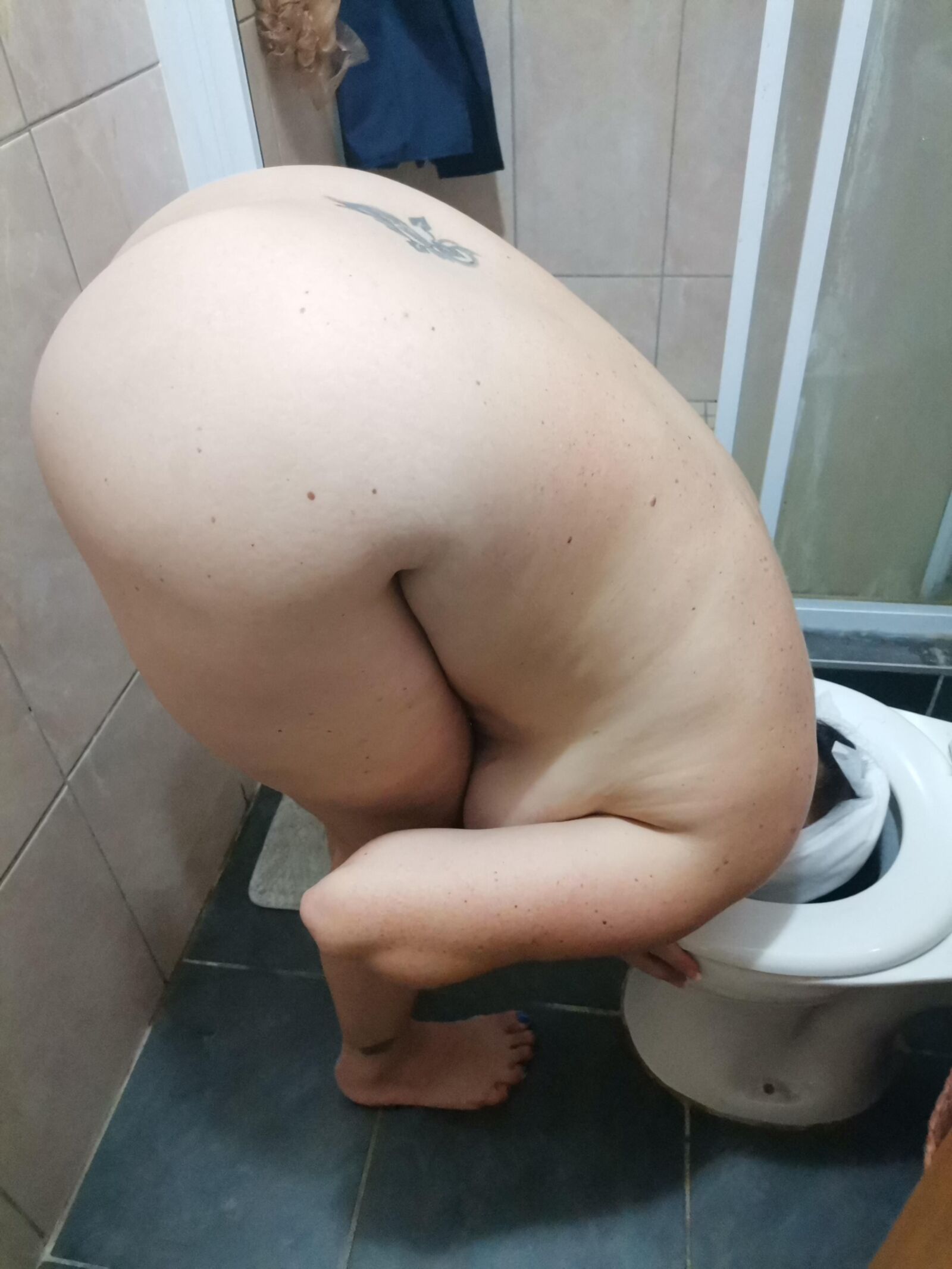 Mommy being a dirty whore 