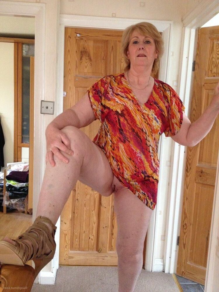 UK Amateur Gilf Karen