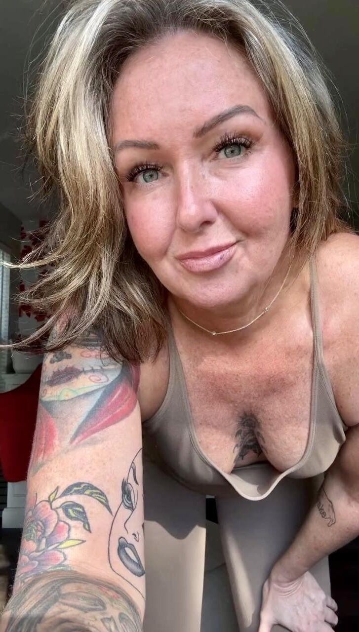 jemma big ass beauty sexy anal muce huter mom mixed hot photos