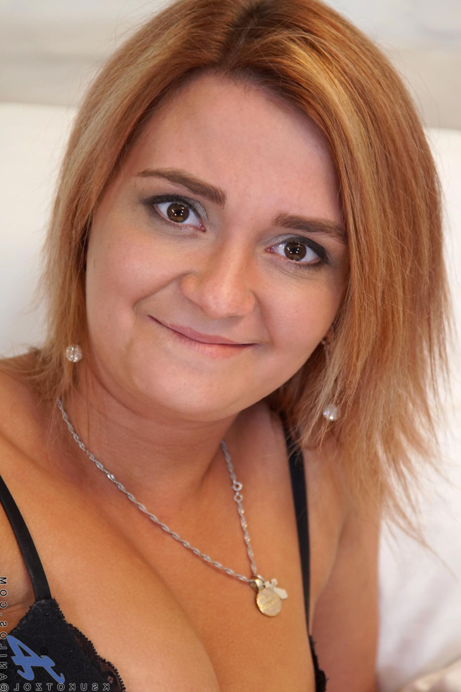 Nothing But MILFs . Ksukotzol. Nice tits.