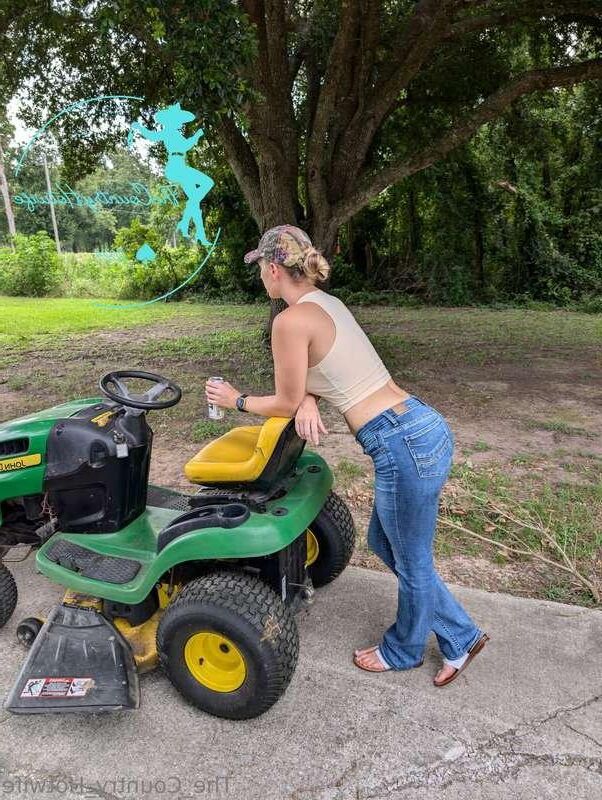 Country Hotwife