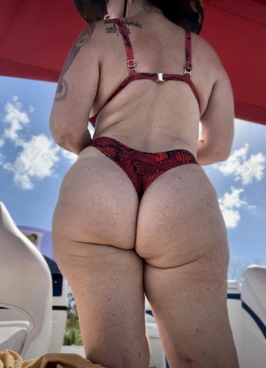 jemma big ass beauty sexy anal muce huter mom mixed hot photos