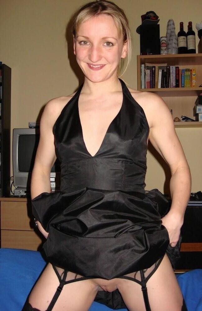 Women Waiting for You in Bed Lingerie On Knees Hands Hips