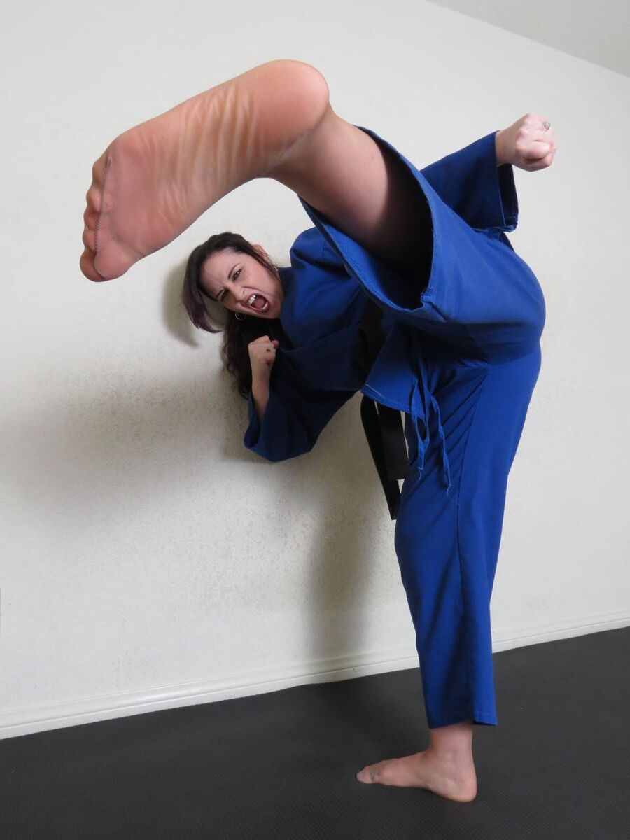 Caroline Blue Gi