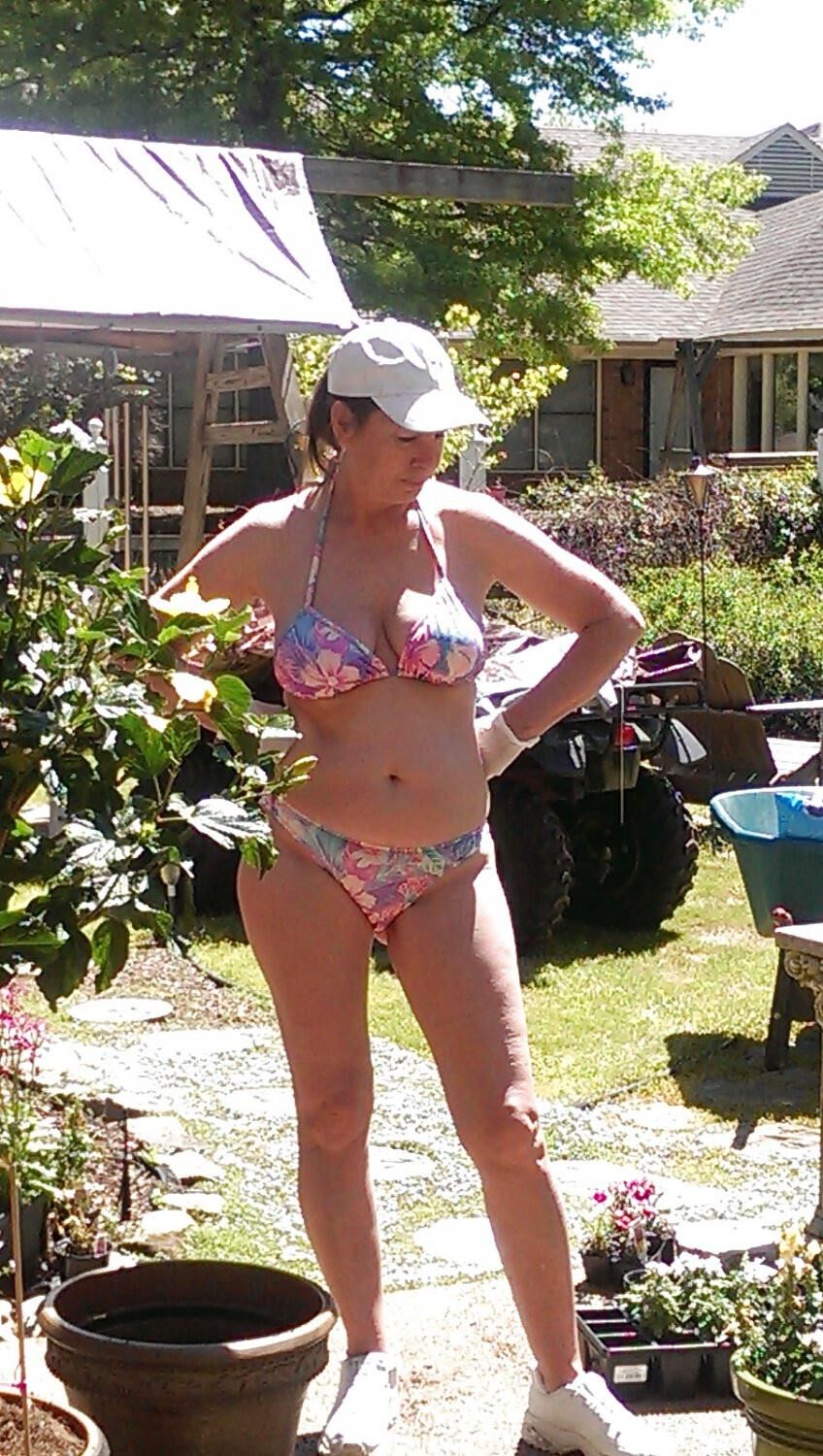 Amateur Hotwife Cathy