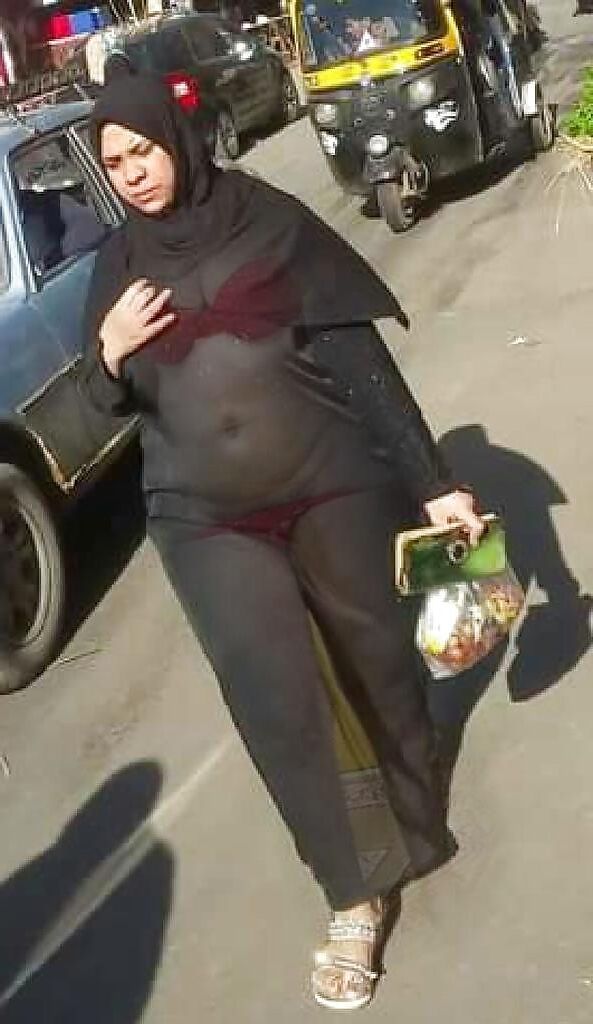 Bougnoules en hijab transparent a violer (French Arab MILF Porn)