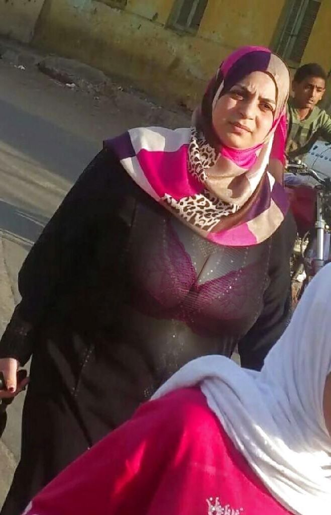Bougnoules en hijab transparent a violer (French Arab MILF Porn)