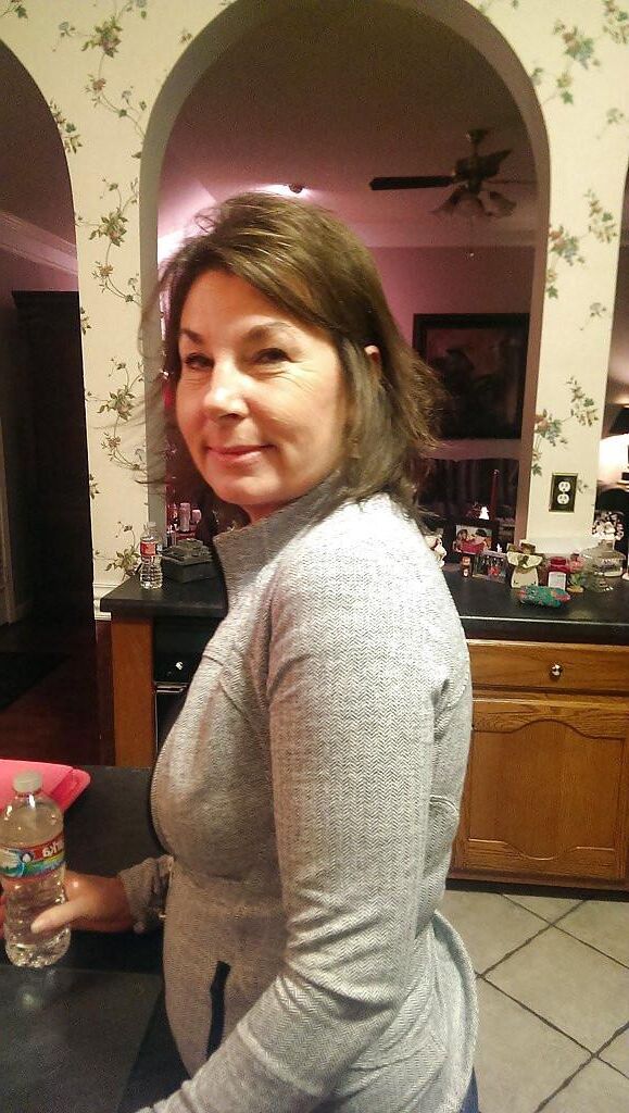Amateur Hotwife Cathy