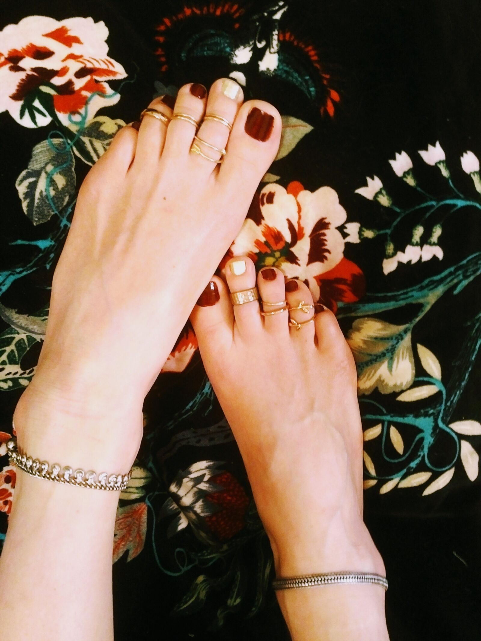 Littlekissmuffin's Toes