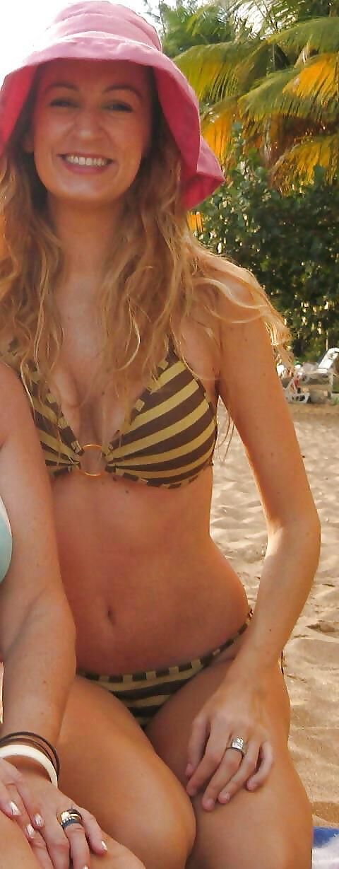 Caroline Lacaze, la chienne francaise a fracasser (French Milf)