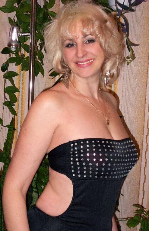Russian MILFs