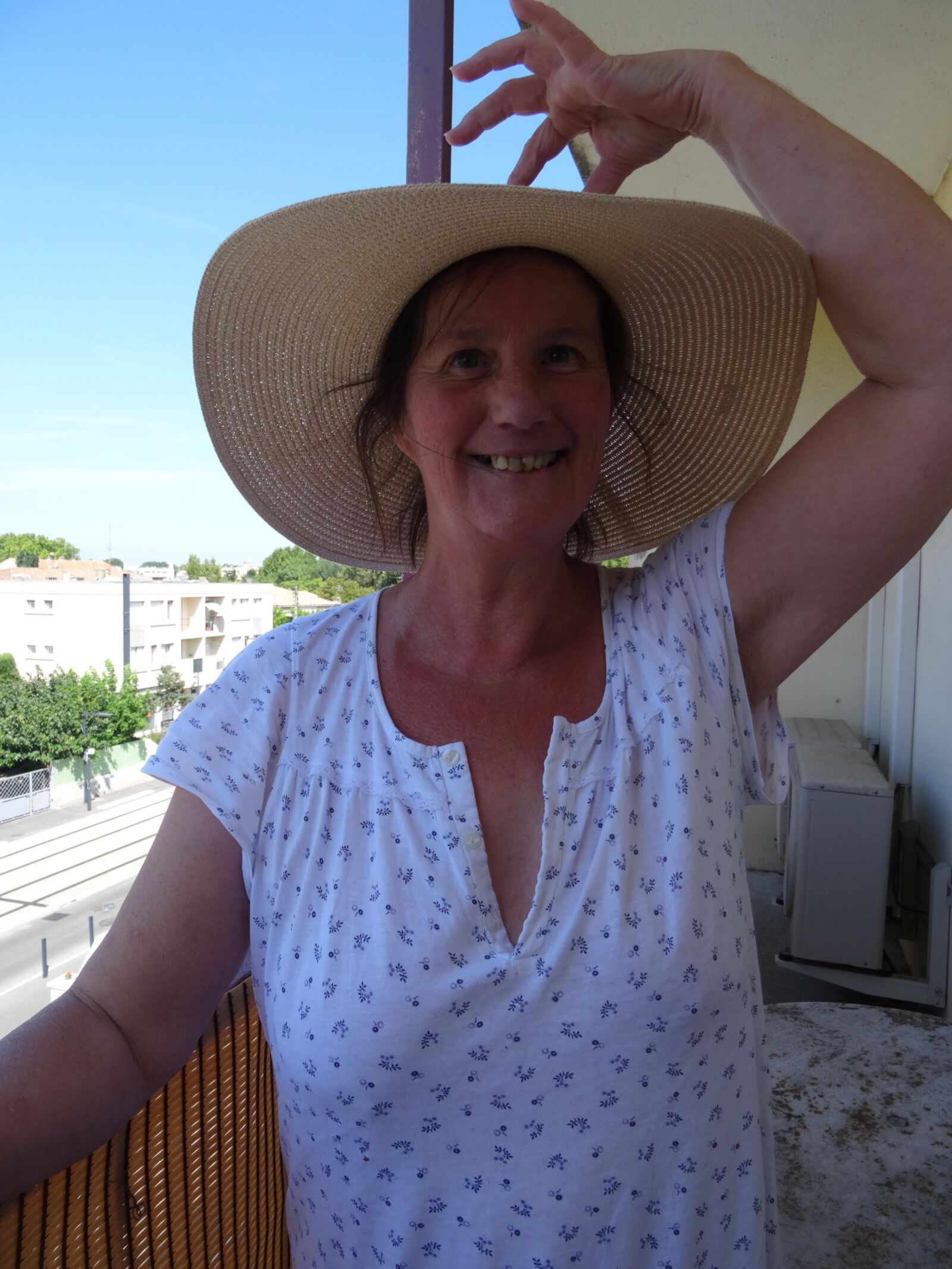 Chubby granny Nicole with hat big tits HD