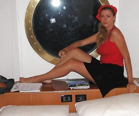 Caroline Lacaze, la chienne francaise a fracasser (French Milf)