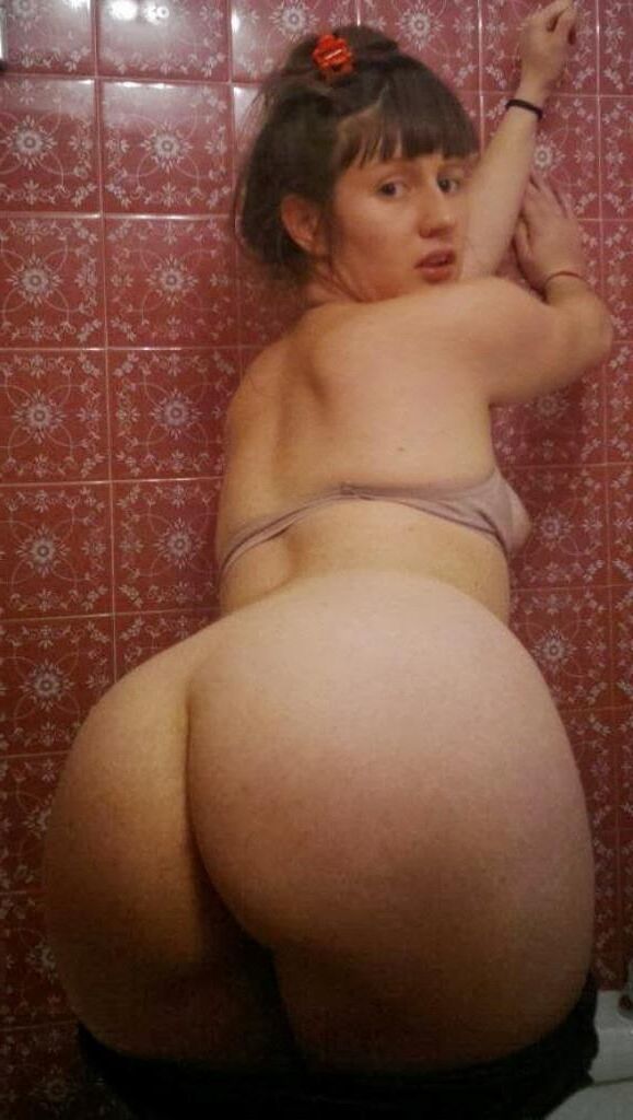 Milfs and mothers 