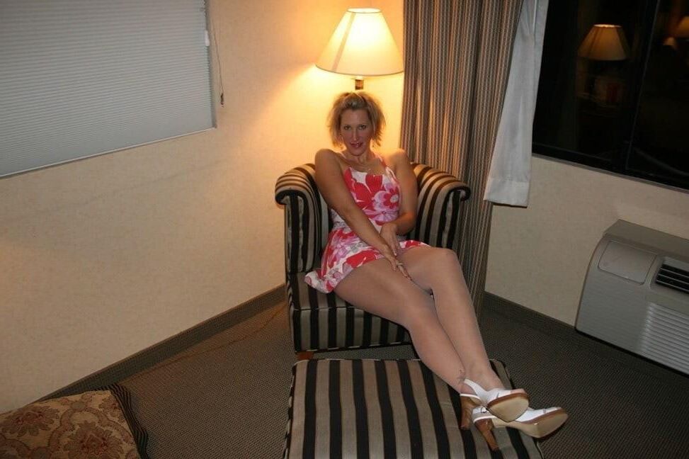 SLUTTY MILF 