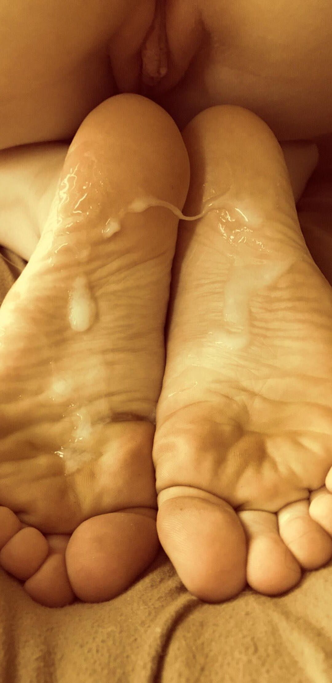 Littlekissmuffin's Toes
