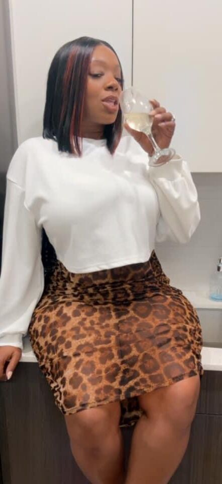 Grown Ebony Mature
