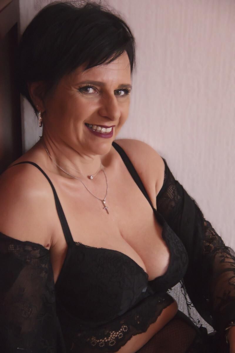 MILF VILLE