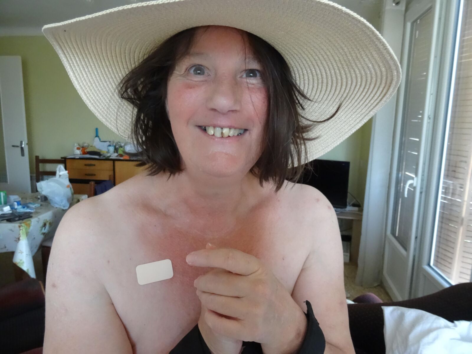 Chubby granny Nicole with hat big tits HD