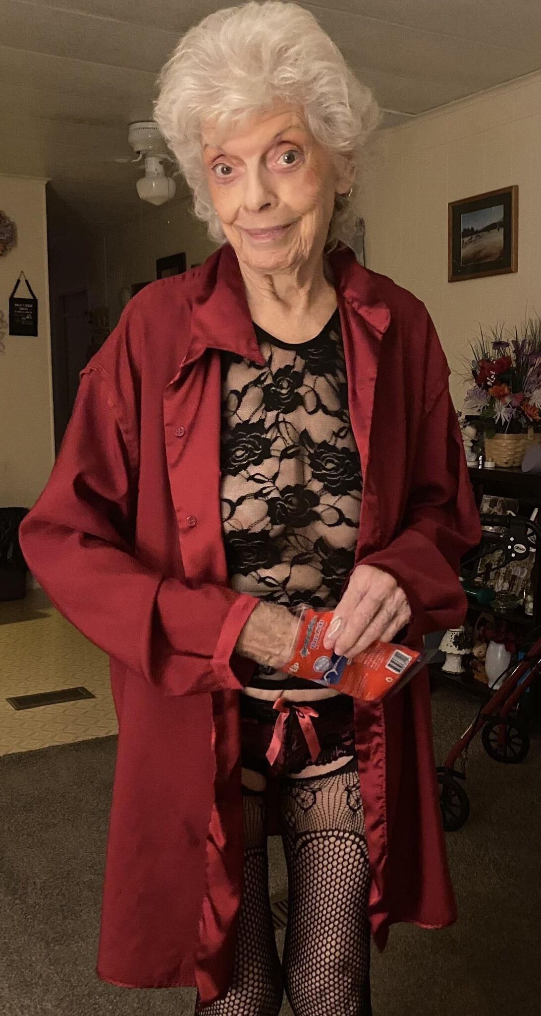  Sexy Matures & Grannys