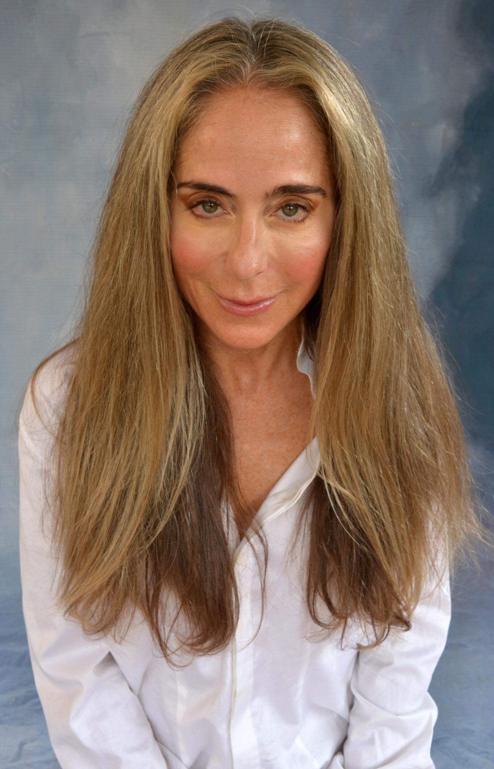 Skanky mature slut in white shirt