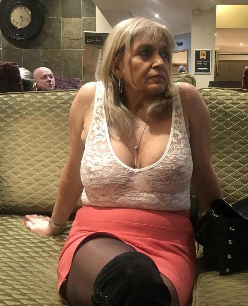 Granny Milf see throut 
