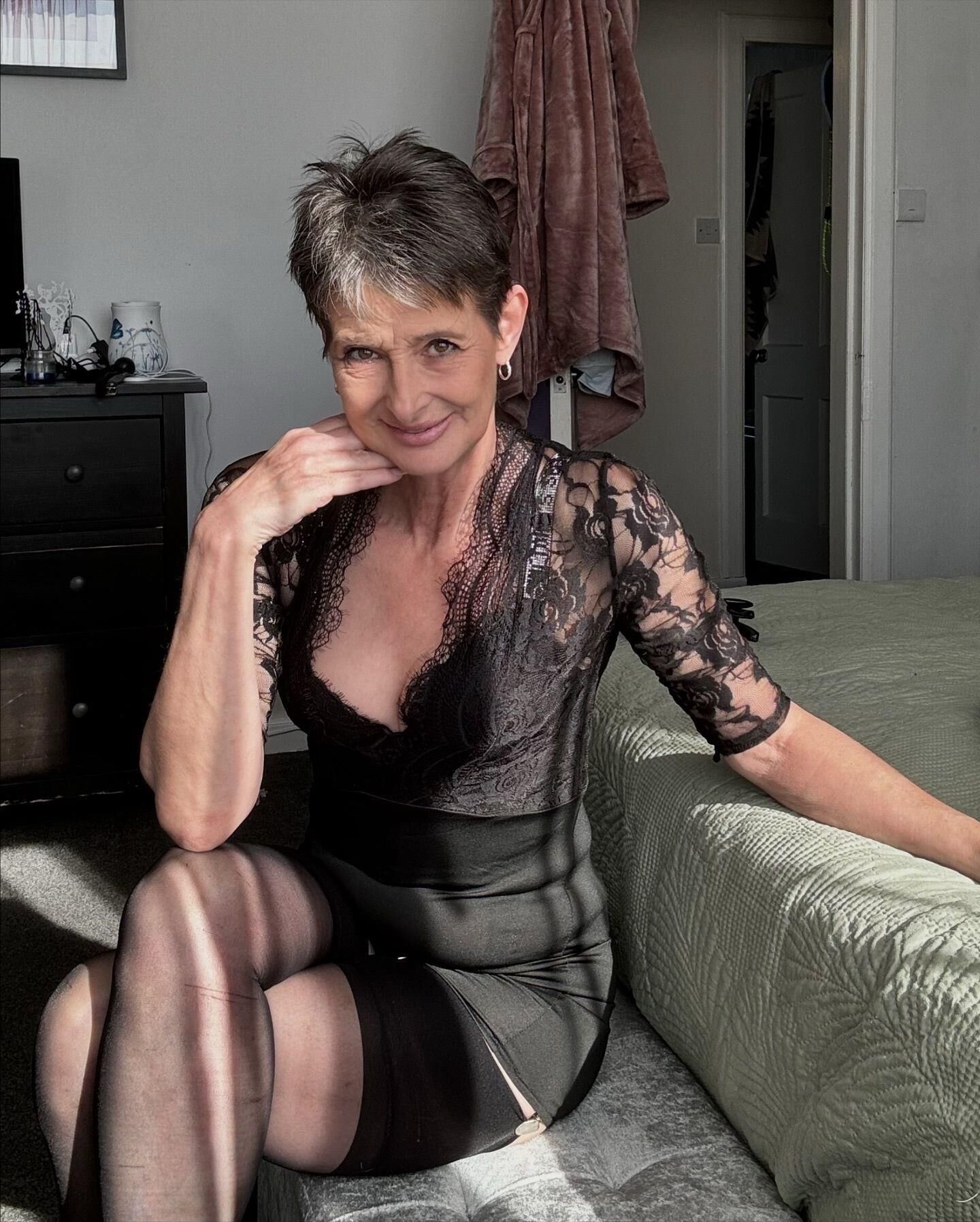  Sexy Matures & Grannys