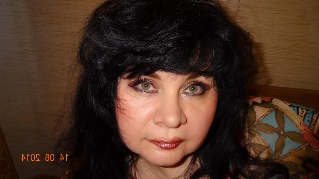 Very attractive mature brunette Irina from Minsk in Belaruss