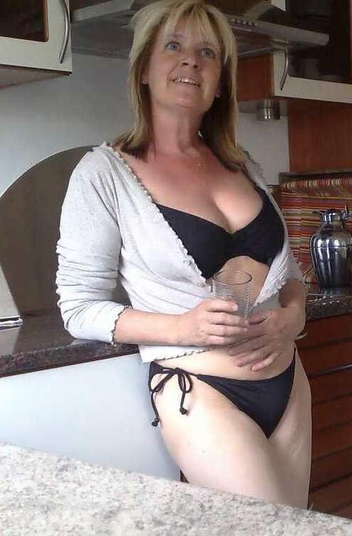 MILF VILLE