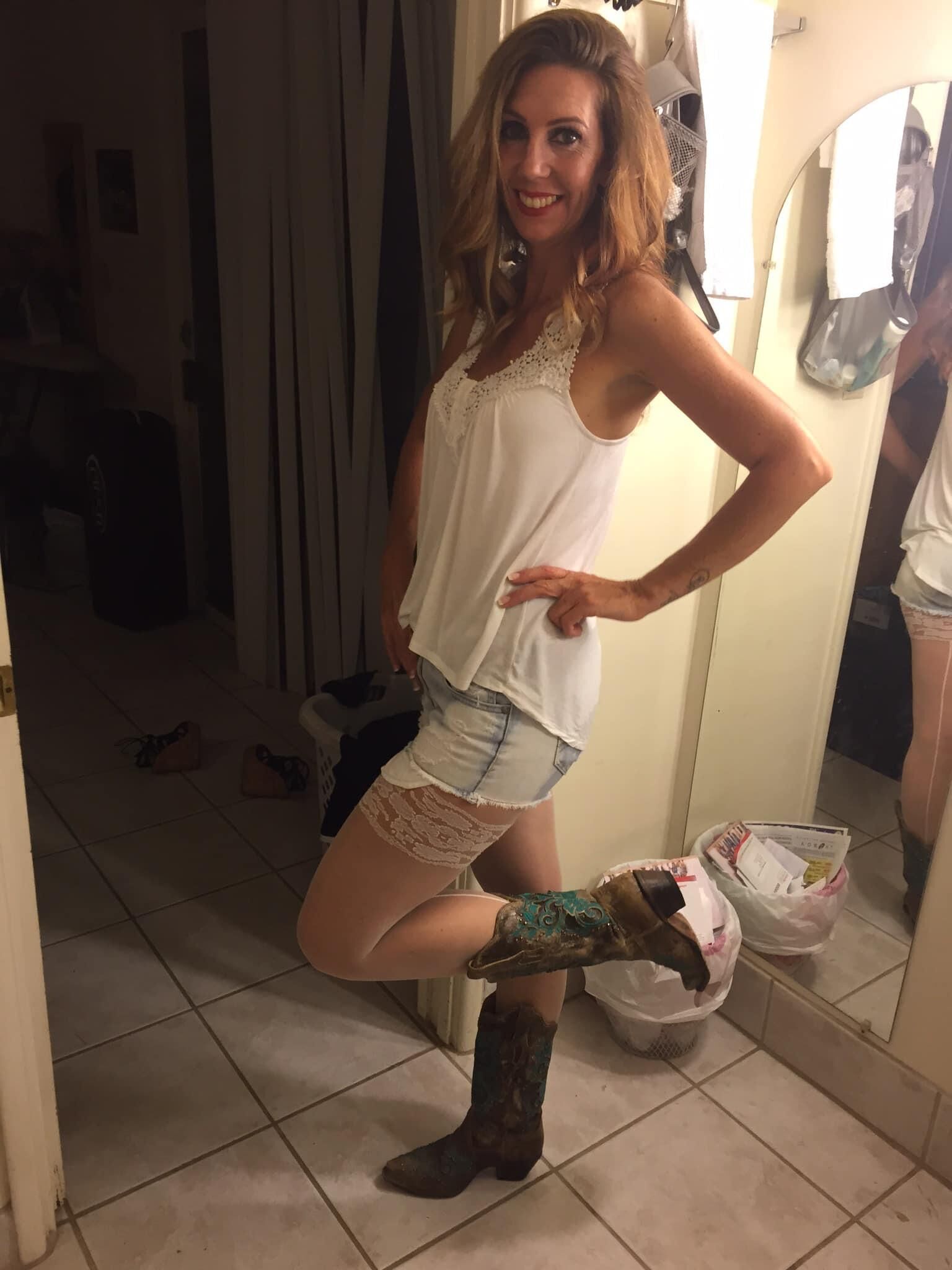 Stockings MILF Michelle