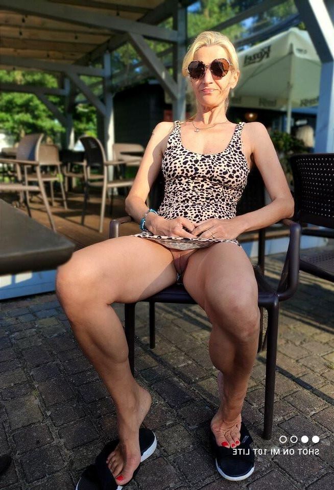 DOROTA POLISH MILF