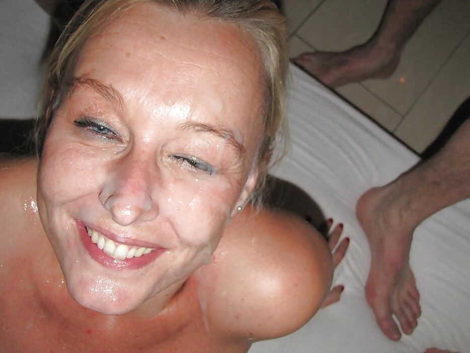 Milfs and mothers 