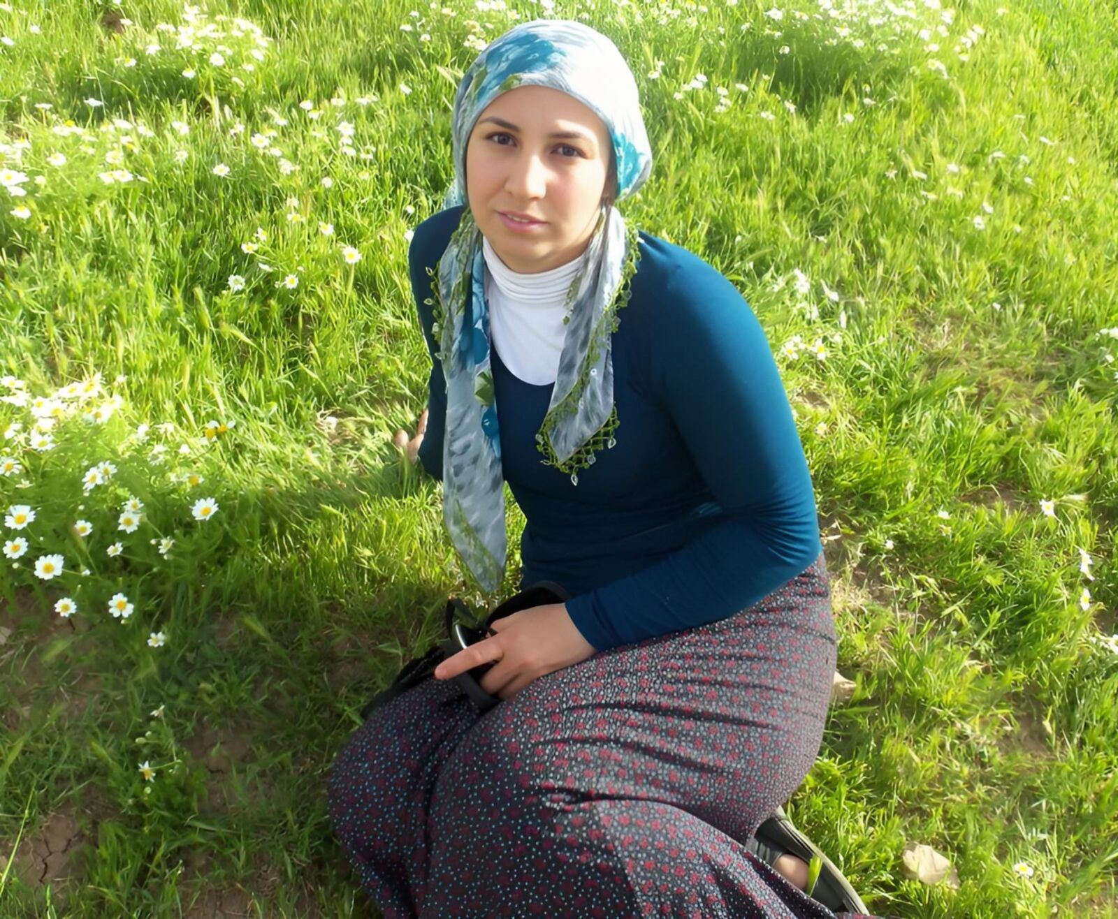VINTAGE TURKISH HIJAB SEXSI PHOTO 
