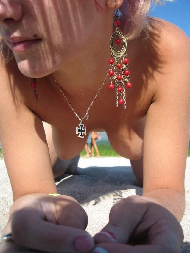 SAGGIES AND HANGERS 