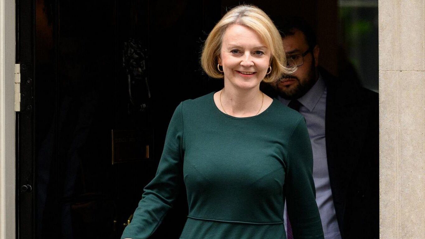 LIZ TRUSS