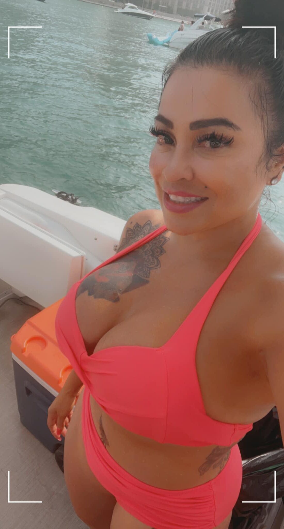 Sexy Latina Milf N Friends