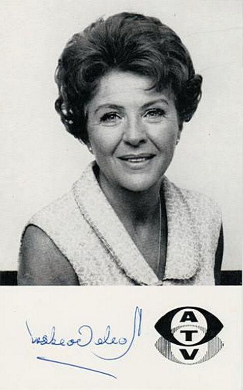 NOELE GORDON