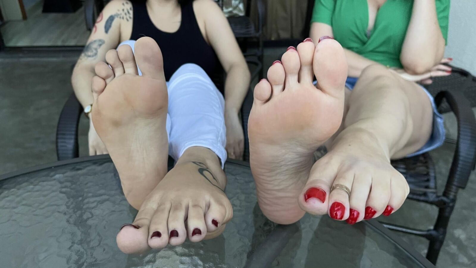Goddess from Brazil: Perfect Feet, Perfect Domme 