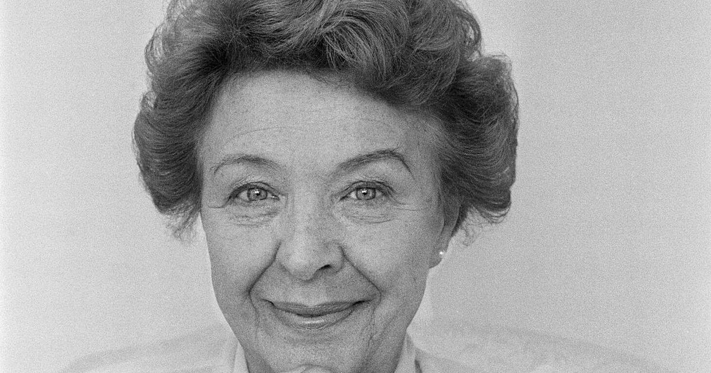 NOELE GORDON